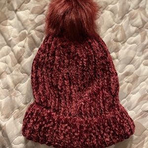 Chenille beanie with Pom